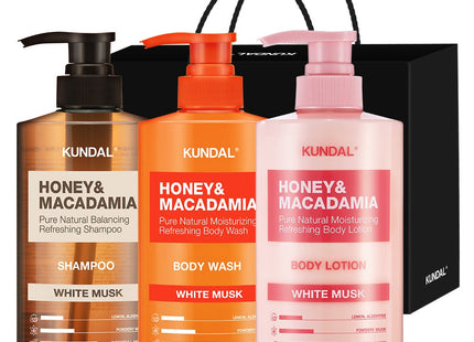KUNDAL  Shampoo 500ml + Body Wash 500ml + Body Lotion 500ml Trio Gift Set C White Musk + Shopping Bag Black, 1 Set